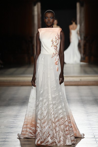 Tony Ward Fall Winter 2015-2016 Fashion Show